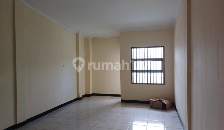 Auction of 3 Affordable 3-Story Shophouses in Cicalengka, Bandung Regency 2