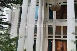 Lelang Rumah Mewah 2 Lantai Tanjung Sari Kabupaten Sumedang 2