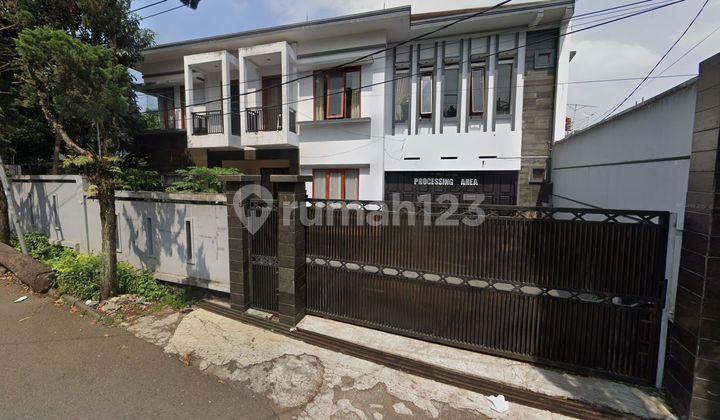 Rumah Murah Lelang Modern Asri Nyaman Ditengah Kota Bandung 