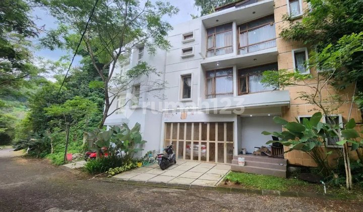 Lelang Rumah Mewah Murah 3 Lantai Dago Bandung 2