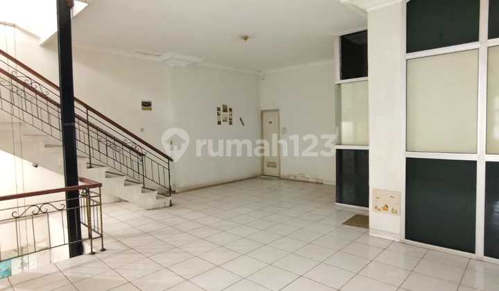 Singgasana Rumah Hoek 2