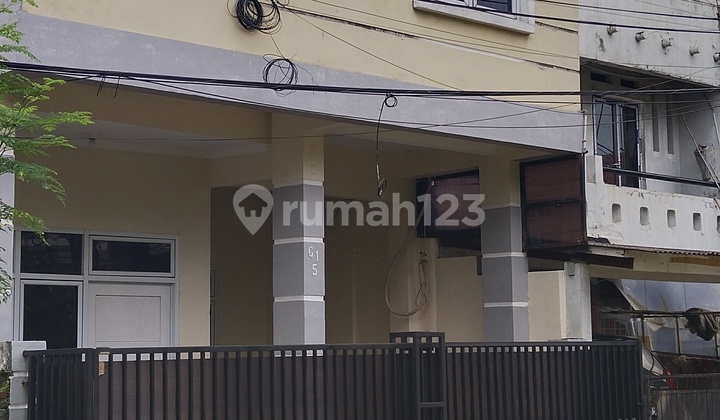 House for Rent in Cinere Depok 2