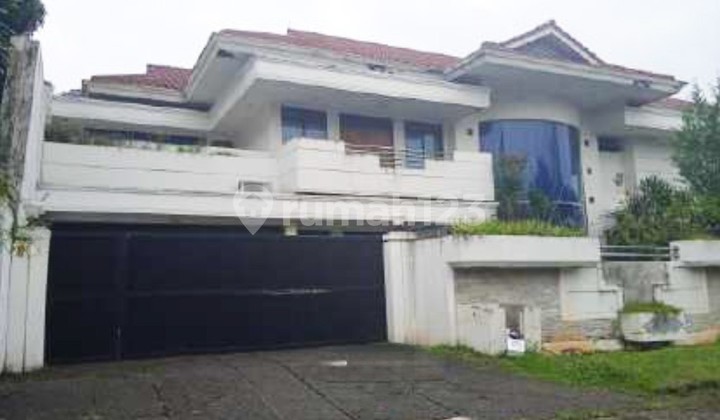 Rumah 2 Lantai di Perumahan Taman Kedoya 1