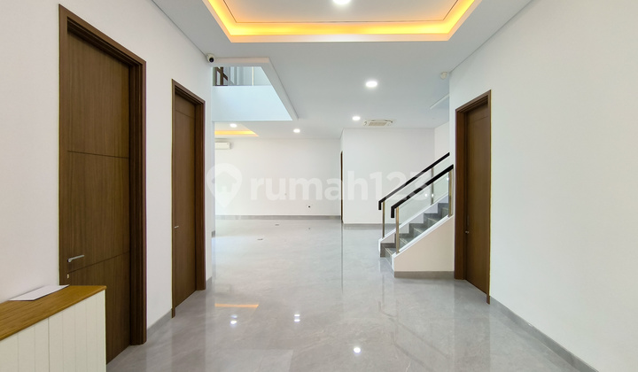 Rumah Bagus di Delatinos, Cluster Costarica Bsd Tangerang Selatan 2