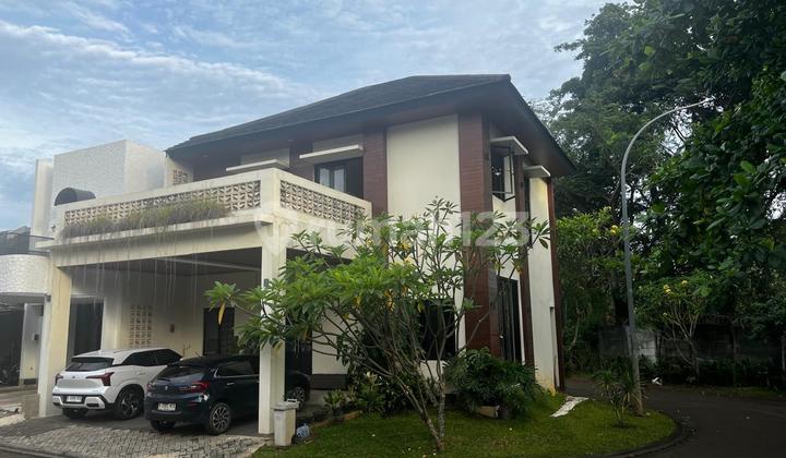 Rumah Bagus di Neo Catalonia, Nusa Loka Bsd Tangerang Selatan 1