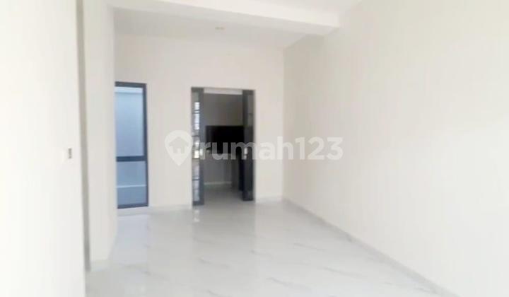 Rumah Bagus di Lavon 2, Cluster Viridia Cikupa Tangerang 2