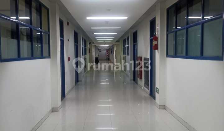 Gedung Ex Sekolah Dibawah NJOP di Tb Simatupang, Jakarta Selatan - Aa