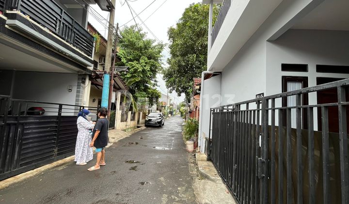 Rumah Bagus di Perum Villa Mutiara, Jl Kecubung Ciputat Tangerang Selatan 2