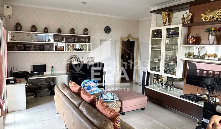 Luxury Ready-to-Occupy House in the Tourist City of Cibubur 2