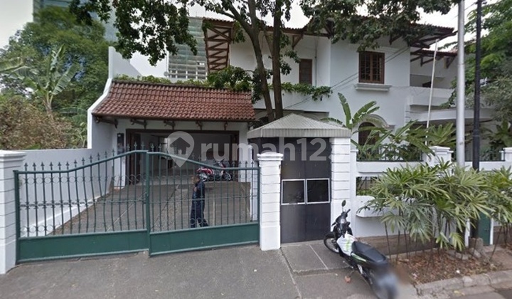 Rumah di Jual Bagus Area Prime dan Elit Kedutaan Jakarta Selatan