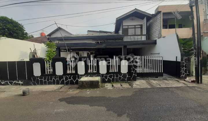 Di Jual Murah Rumah + Kosan Lokasi Strategis di Jakarta Pusat