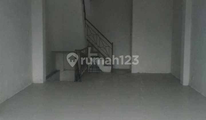 Cheap Sale, Super Strategic Shop House on Radio Dalam Raya, South Jakarta 2
