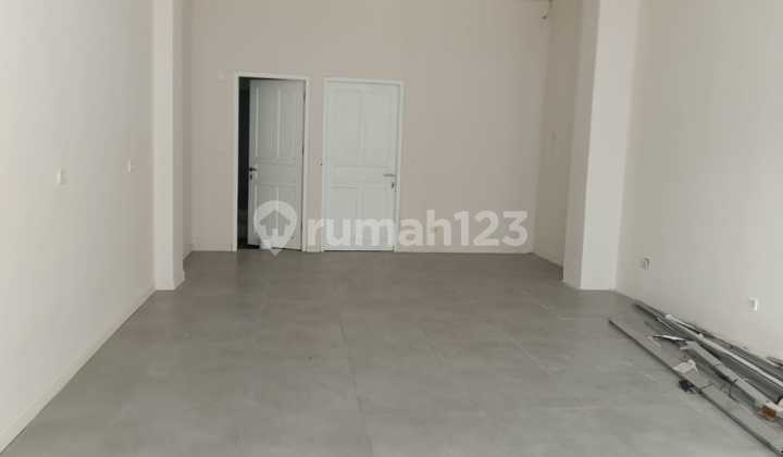 Strategic Shop House on Jl. Bumbak | 48M2 | Suitable for Business | 150 Million/Year 2