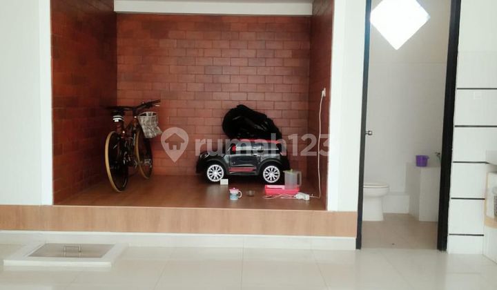 Ready-to-Occupy House! 5BR in Puri Gading, Quiet and Green Neighborhood 2