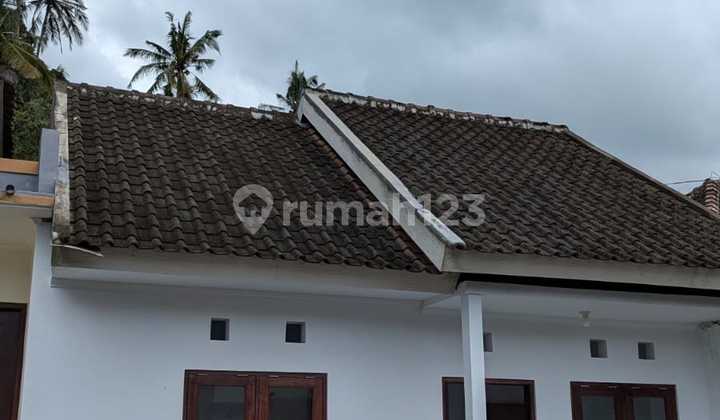 Affordable and Comfortable Type 30/60 House in Kerambitan, Tabanan