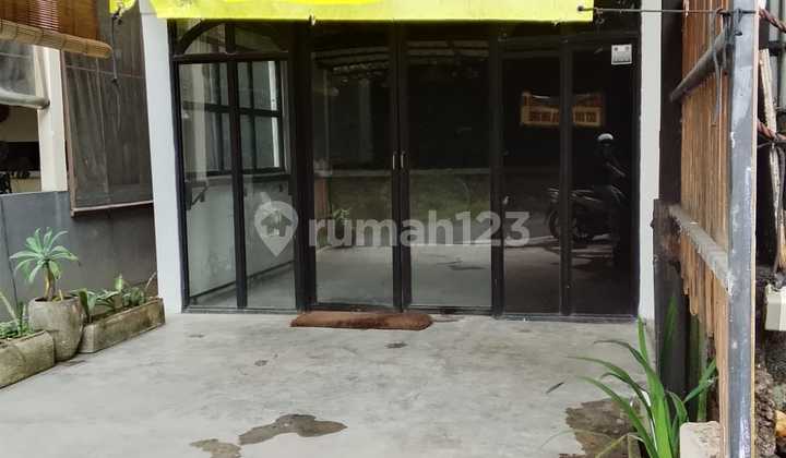 2-Storey Shop House in Umalas, Strategic and Affordable 2-Storey Shop House in Umalas, Strategic and Affordable