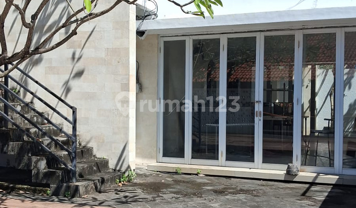 Commercial Building for Rent in Benoa Strategic Location Tourist Area Commercial Building for Rent in Benoa Strategic Location Tourist Area