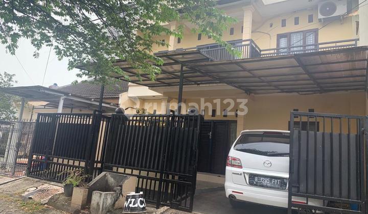 Rumah Besar Depan Taman Harga Termurah Di Kelasnya