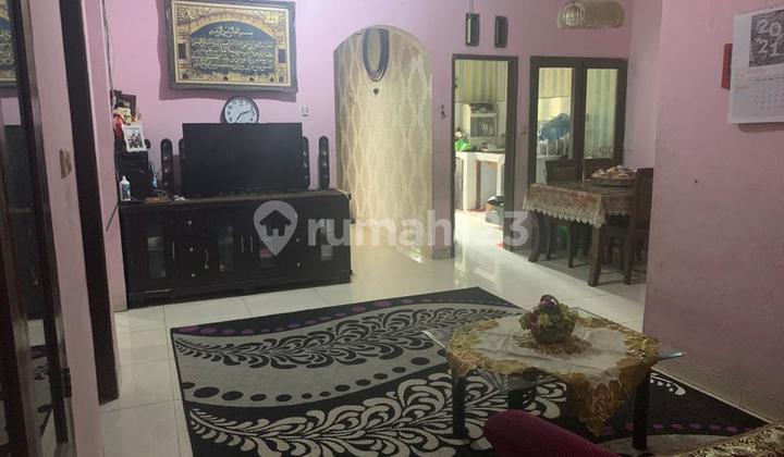 Largest House Fronting Park with the Lowest Price in its Class 2