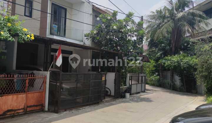 Rumah Cantik Di Klp Gdin Siap Huni Lahan Parkir Luas