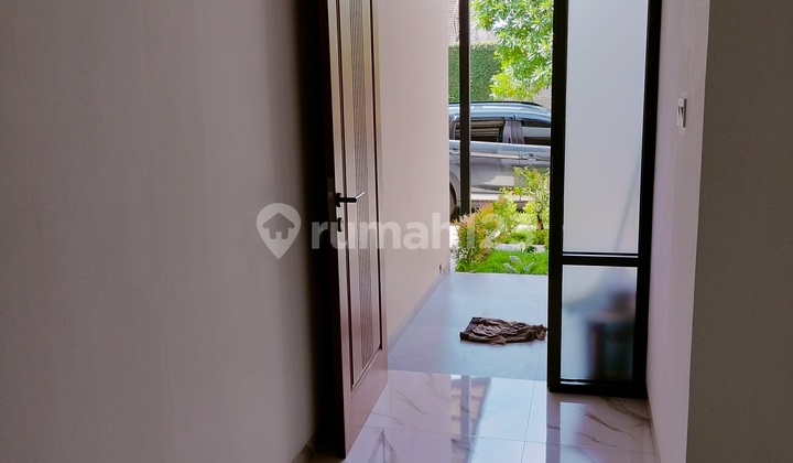 Rumah Brand New, 5 Menit Dari Tol Pasteur, One Gate Cluster 2
