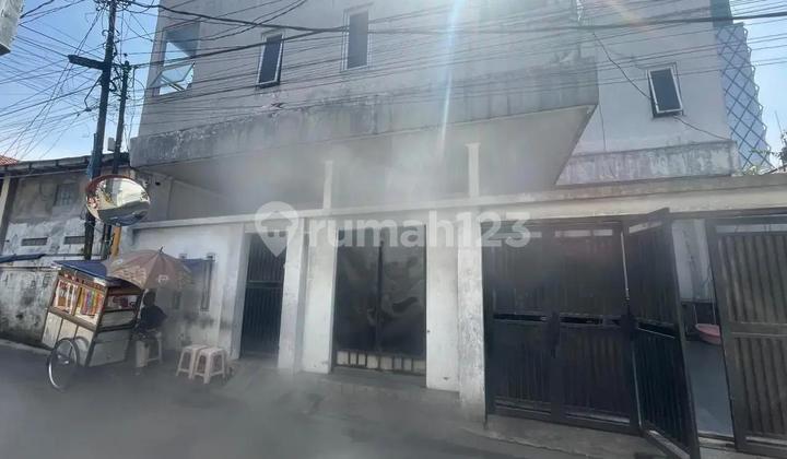 Lelang Rumah dan Kostan di Pusat Kota Bandung Lelang Rumah dan Kostan di Pusat Kota Bandung