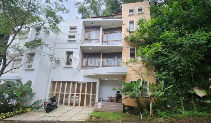 Lelang Rumah Mewah Asri 2 Lantai Bandung Dago Dekat Lembang