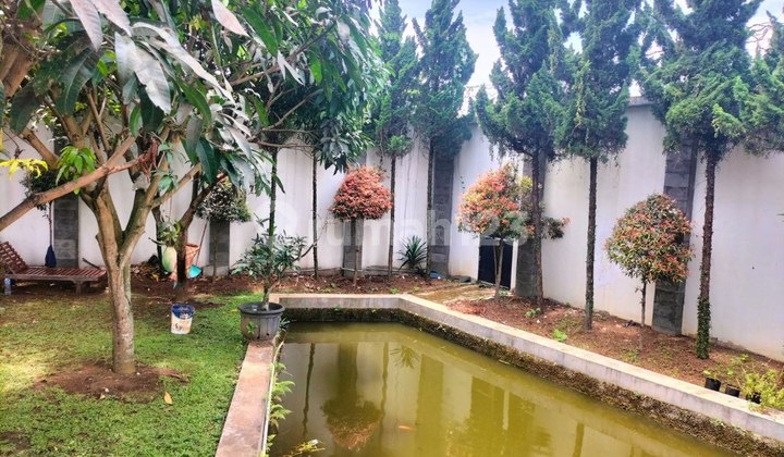 Auction of a 2-Storey Luxury House with Swimming Pool in Bojongsoang, Bandung 2