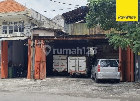 For Sale Strategic Shop House on Barata Jaya Street, East Surabaya 1