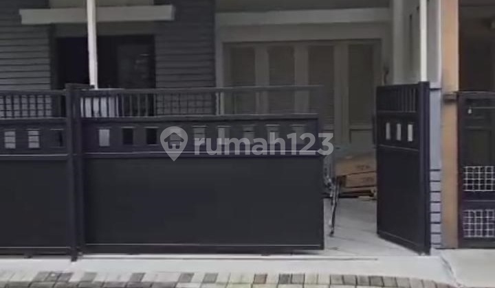 Dijual Rumah 2 Lantai di Central Park A Yani Gayungan Surabaya