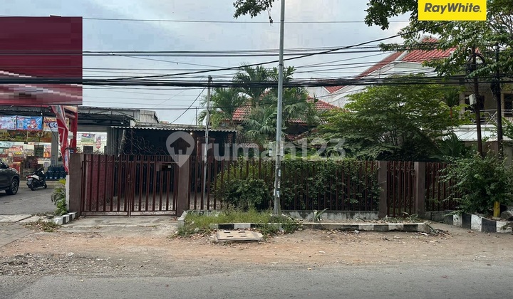Dijual Rumah di Jalan Raya Tenggilis Mejoyo Surabaya 1