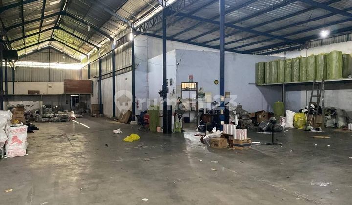 Warehouse in Wonoyu