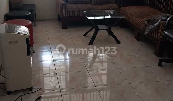 Rumah Nyaman Keamanan 24 Jam Lokasi Strategis di Sektor 4 Bintaro, Tangerang Selatan 2