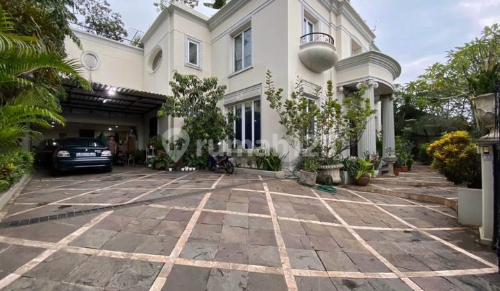 Rumah Mewah Classic Lokasi Premium Letak Strategis di Jagakarsa, Jakarta Selatan Rumah Mewah Classic Lokasi Premium Letak Strategis di Jagakarsa, Jakarta Selatan