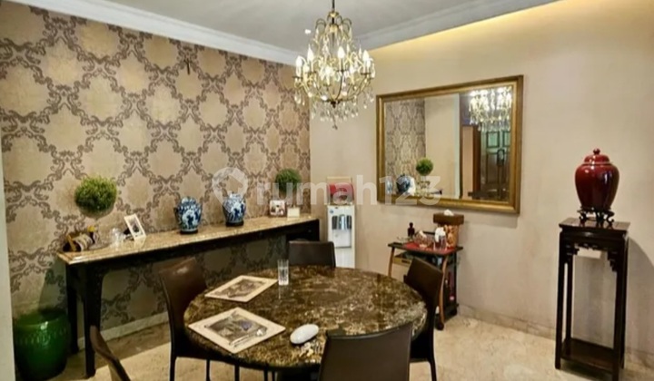 Rare!!! For Sale Beautiful House In Senopati Kebayoran Area, New South Jakarta. Rare!!! For Sale Beautiful House In Senopati Kebayoran Area, New South Jakarta.