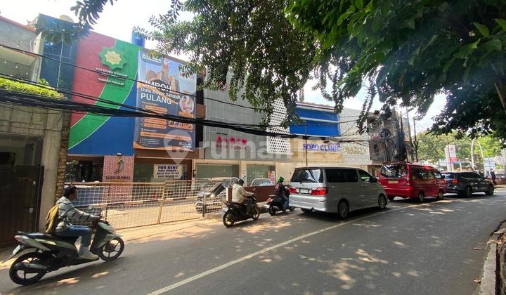 Rent a Nice Shop House in a Strategic Location at Centra Kemang, South Jakarta 2