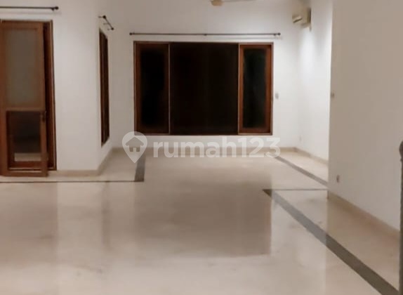 Runah Bagus Modern.classic Kemang Selatan Atas, Murah