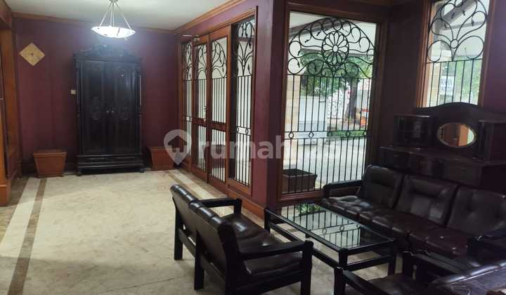 For Rent: Room Space Within a 3-Story House/Building For Rent: Room Space Within a 3-Story House/Building