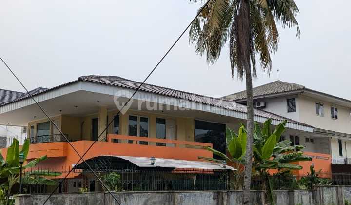 Land Count House Strategic Location in Pondok Indah, South Jakarta