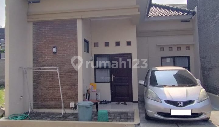 Di Jual Rumah Minimalis Dalam Komplek Cisasawi Cihanjuang Di Jual Rumah Minimalis Dalam Komplek Cisasawi Cihanjuang