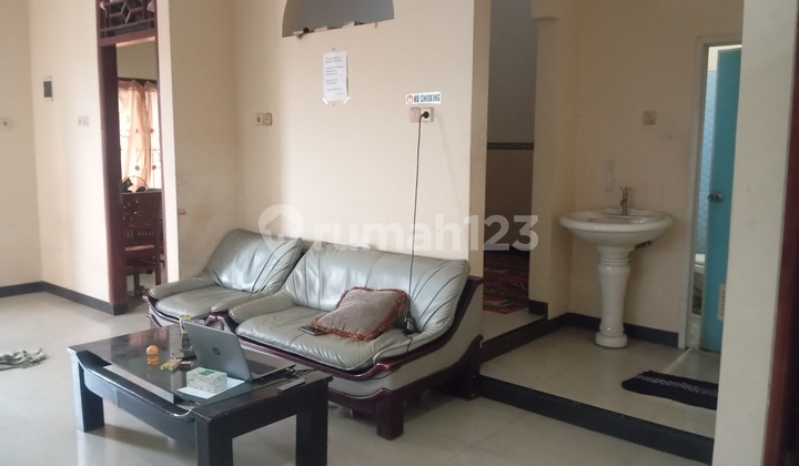 Disewakan Rumah 2 Lantai Di Merkuri Margahayu Raya 2