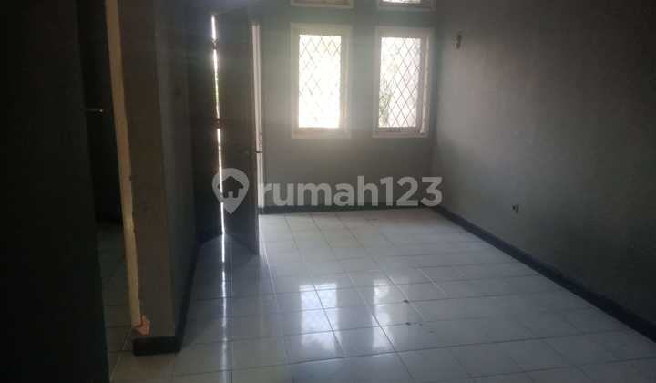 For Rent: 1.5-Story House in Cisaranten Endah, Arcamanik 2