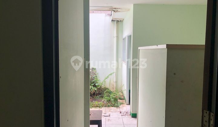 For Rent 3-Story Shop House Ready for Occupancy Strategic Location in Batununggal 2