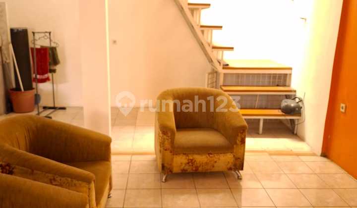 For Rent: 2-Story House, Nice and Clean in Margahayu Raya For Rent: 2-Story House, Nice and Clean in Margahayu Raya