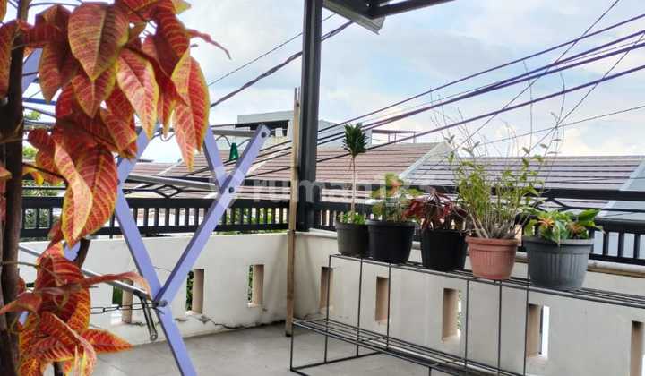 Di Jual Rumah 2 Lantai Fullfurnish Di Taman Kopo Ketapang 2