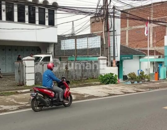 Disewakan Ruko 3,5 Lantai Mainroad di Padalarang Disewakan Ruko 3,5 Lantai Mainroad di Padalarang
