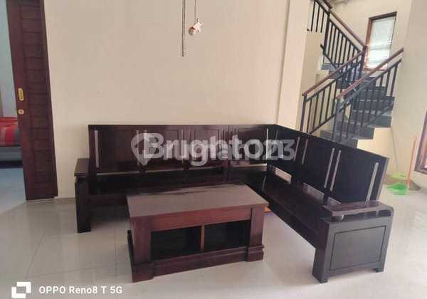 Di Sewakan Rumah 2 Lantai Strategis Di Sidakarya Full Furnis