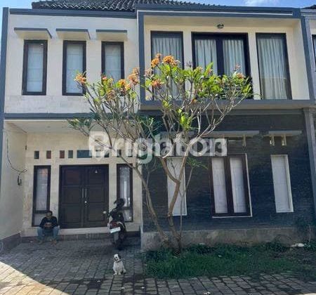 For Sale Minimalist House in the City Center Ready to Occupy 1