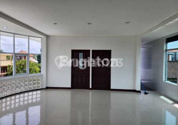 Di Cepat Rumah+toko Baru Di Renovi Kawasan Rame Di Kuta Bali