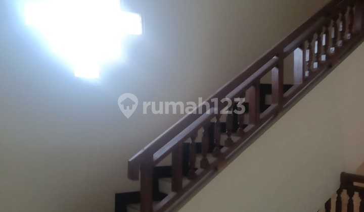 For Rent 3-Storey Shop House Suitable for Bank, Office, and Educational Institutions 2